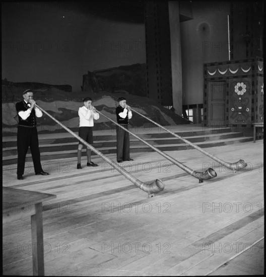 Alphorn players, Swiss Yodeling Festival 1949