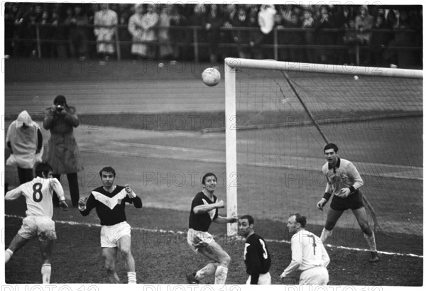 NLA 1968/69: FC Zurich  FC Lugano; goalkeeper Mario Prosperi