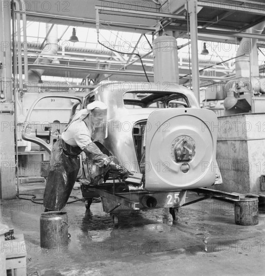 Factory worker; bodywork; assembly shop; General Motors 1946
