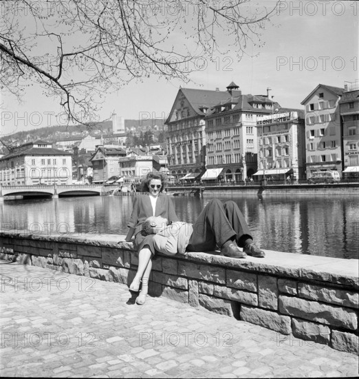 Couple at the Lindenhof in Zurich, 1949