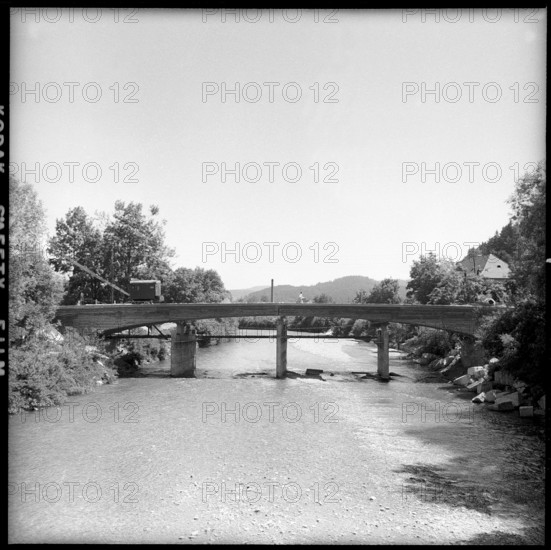 Newly built bridge in HasleRüegsau; 1956