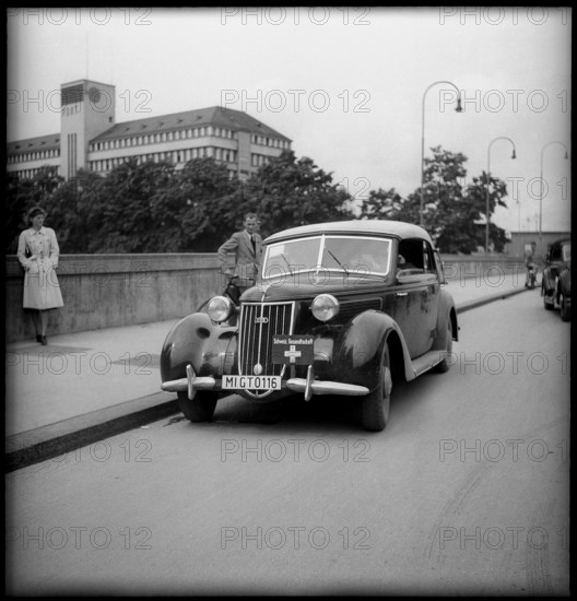 WW2: Diplomacy; Return of the Swiss Embassy from Berlin