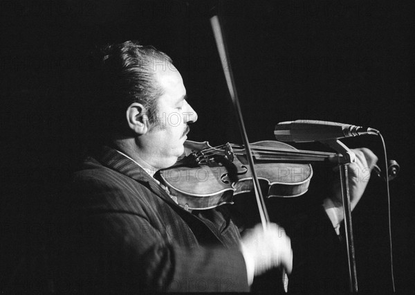 Reinhardt Schuckenjack, musician