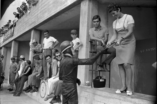 Luigi Taveri and his wife in Monza 1966