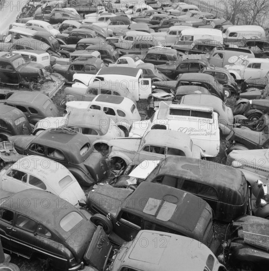 Car demolition in Höngg, 1958