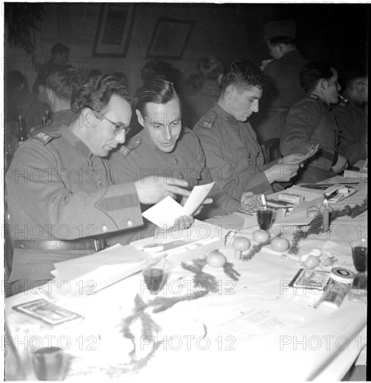 Soldiers' Christmas; 1940