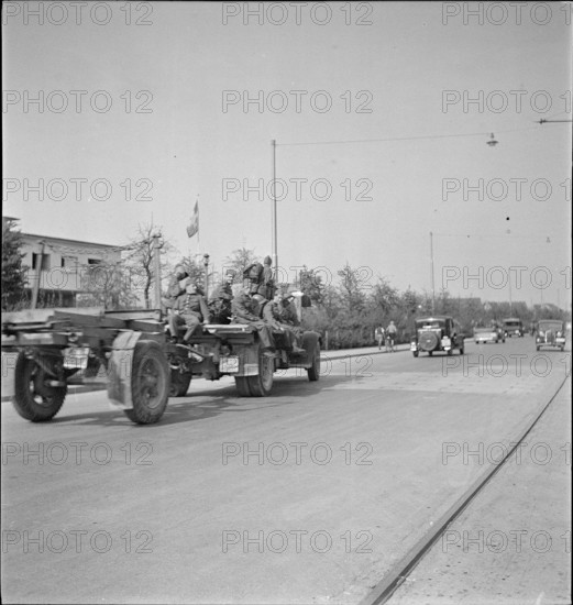 Conscription; general mobilization; 1940