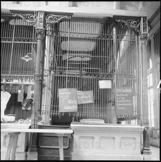 Butcher shop in the meat hall in Zurich 1955