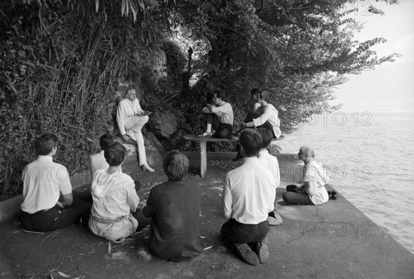 Assembly of the Father Divine sect, 1950
