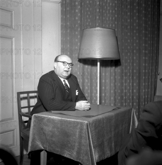 Paul-Henri Spaak speaking about The new Europe, Zurich 1949