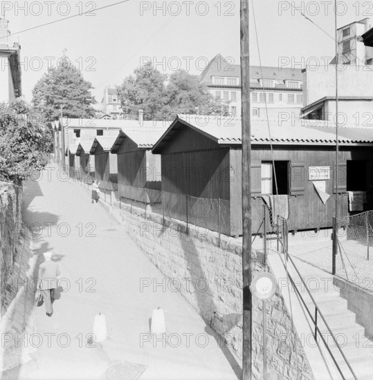 Barracks, hutting for Italian immigrants; 1961.