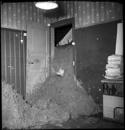 Schmerikon, mud-avalanche after heavy rains; 1953.