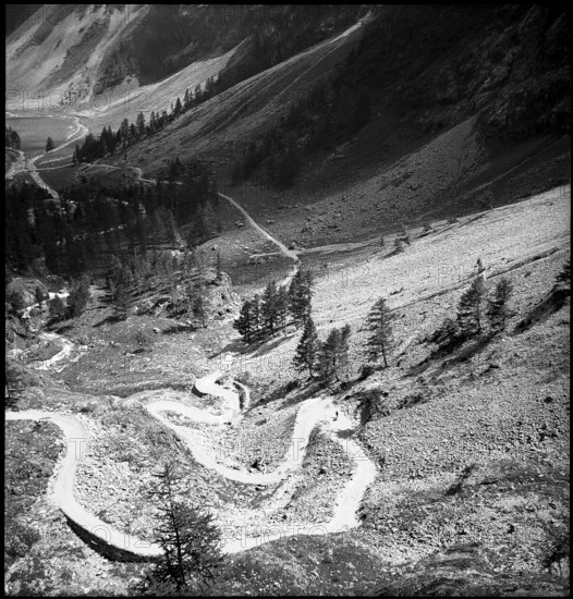 Valais, land slide between Salanfe and Van-d'en-Haut; 1948.