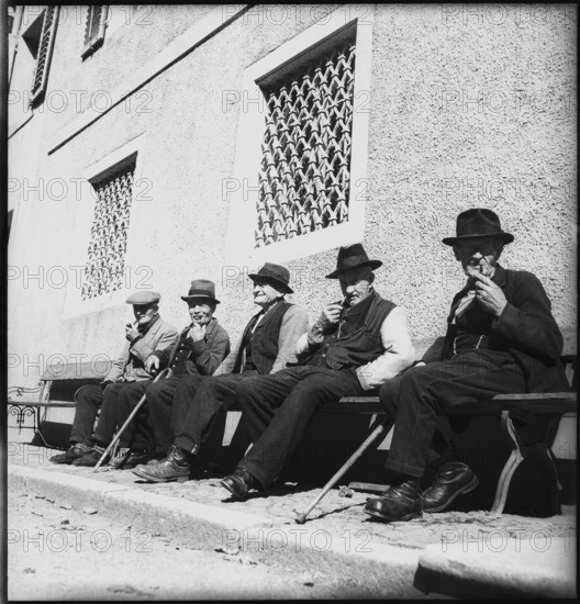 Old men from the old people's home in Delémont, 1947.