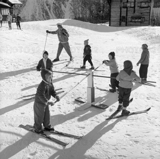 Children ski school in Arosa 1957.
