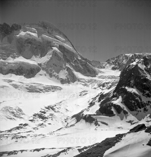 Dent d'Hérens, 1949.