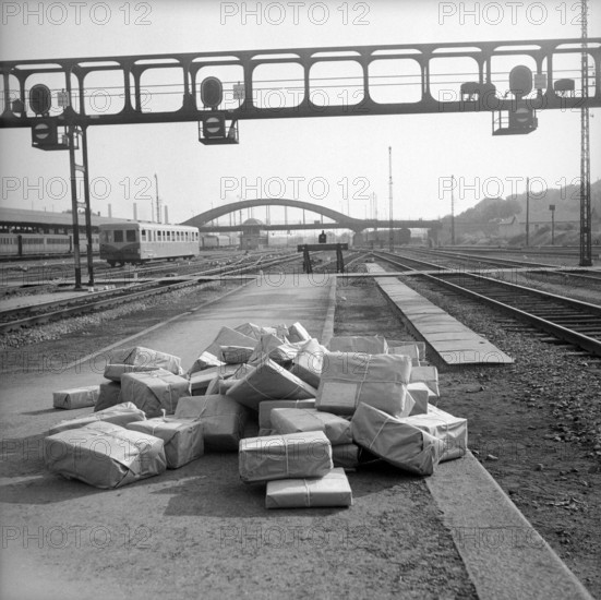 Strike in the Alsace: left parcels, 1953.