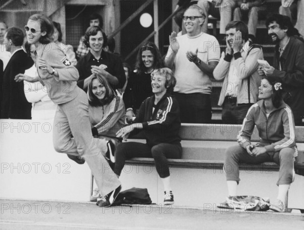 Swiss Championships 1973 Zurich: Vreni Leiser, Meta Antenen, coach Jack Müller.