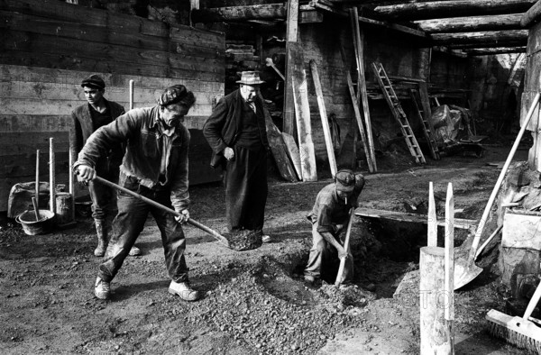 Workers at Käferberg tunnel construction site; 1965.