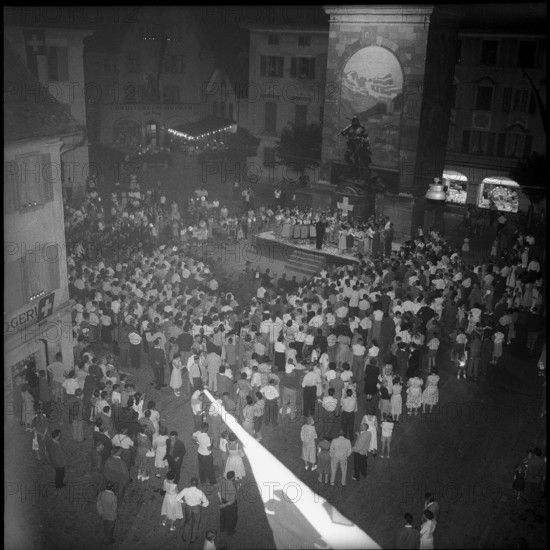 Altdorf, young voters are presented with full age certificate; 1958.