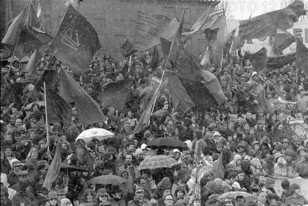 Cup final 1975: FC Basel - FC Winterthur; Basel spetators.