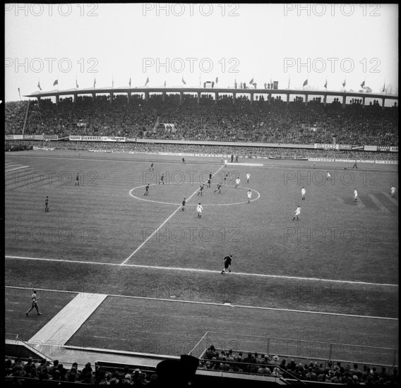 WC qualifier 1957: Switzerland - Spain.