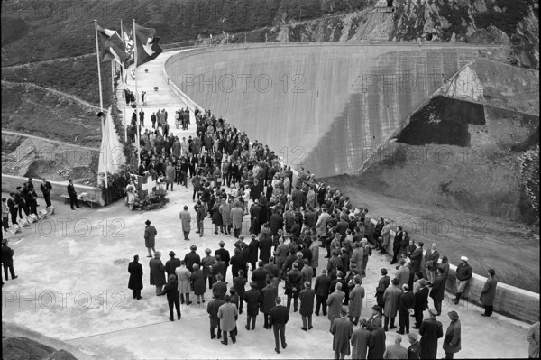 Opening ceremony of the Sta. Maria dam 1967.