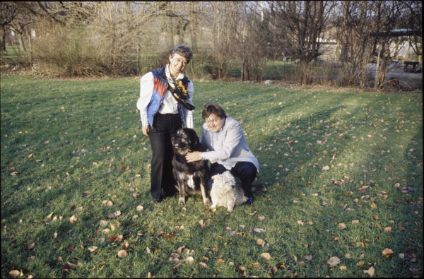 Elisabeth and Erich von Däniken with their dogs 1981.