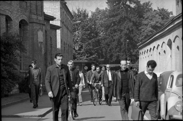 Finishing Time at the Maschinenfabrik Oerlikon, 1965.