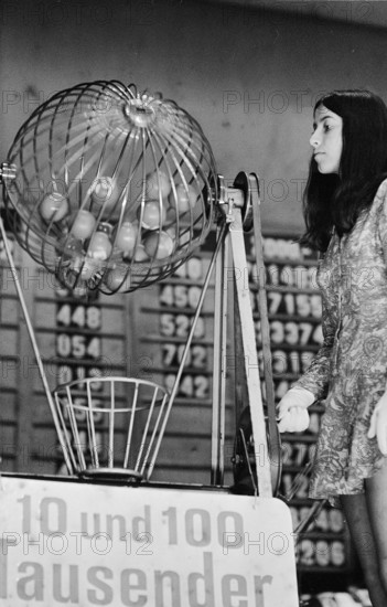 The draw for the national lottery 1969.