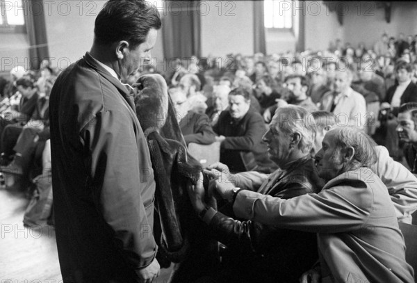 Geneva, people at SBB auction; 1972.