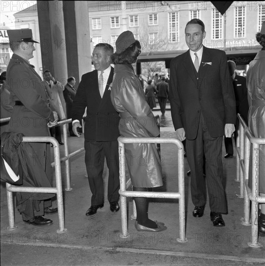 Hans-Peter Tschudi visiting the MUBA; 1965.