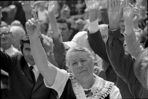 First Glarus voter's meeting with female participants 1972.