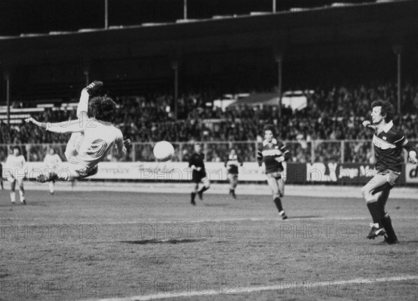 Swiss Championship NLA 1979/80: FCZ - Servette; Walter Seiler, Gilbert Guyot.