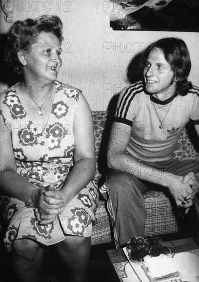 René, Botteron, with, his, mother, 1976., (Photo, by:, RDB/Dukas/Universal, Images, Group, via, Getty, Images)