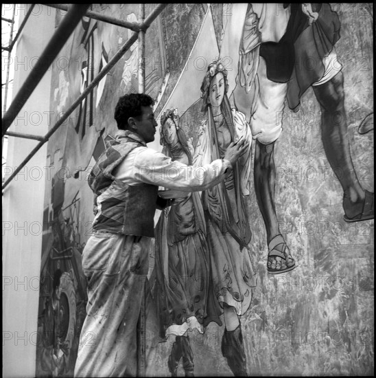 Die Entwicklung der Menschheit: Gemälde von 27m Länge und 7m Breite, eingeweiht 1954.