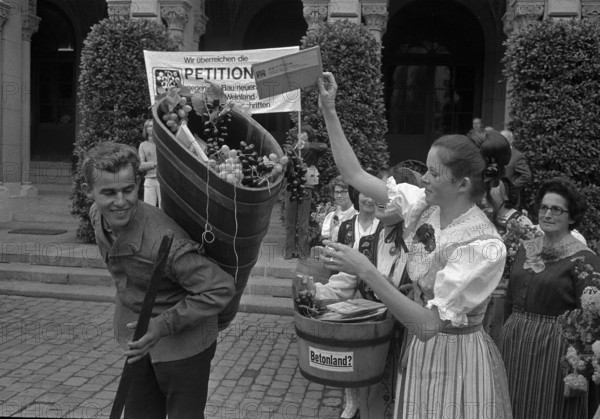 Petition against highway construction in the Weinland, 1972.