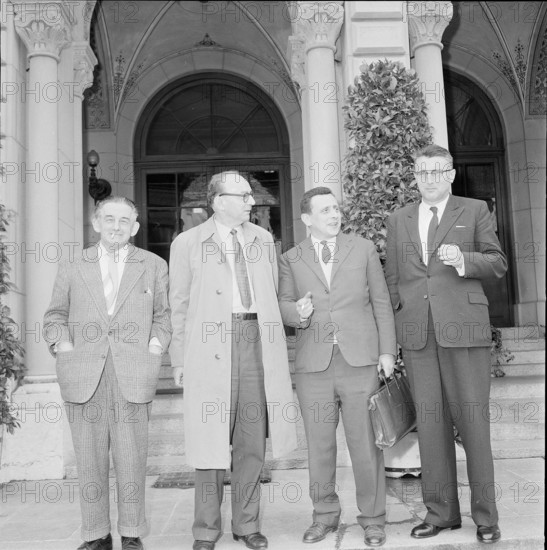 Initiative against nuclear armament, handing over 1959.
