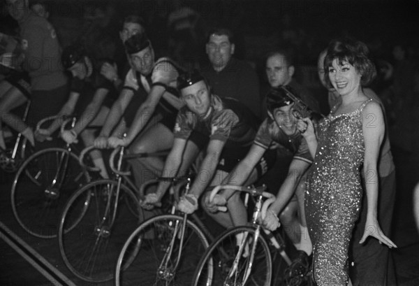 The, Zurich, Six, Days, 1964:, Woman, with, starting, pistol., (Photo, by:, RDB/Dukas/Universal, Images, Group, via, Getty, Images)