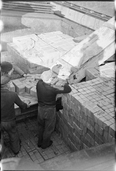 Loading of goods by the Red Cross in Basel, 1944.