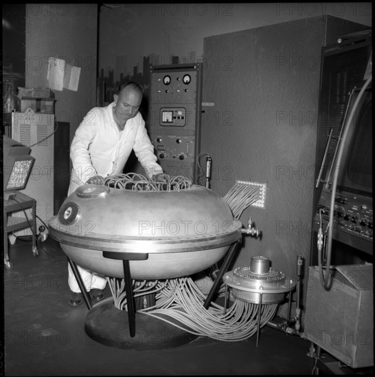 Exhibition for the Zweite Atomkonferenz, 1958.