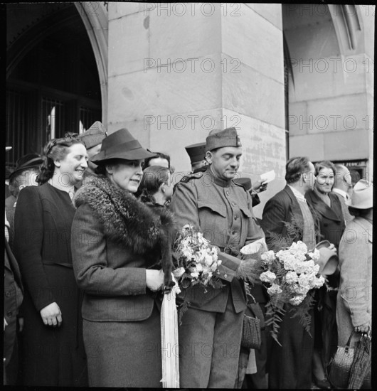 Soldiers' wedding, bridal couple; 1939.