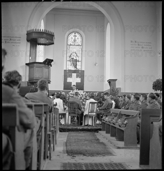 Soldiers' wedding; wedding ceremony; 1941.