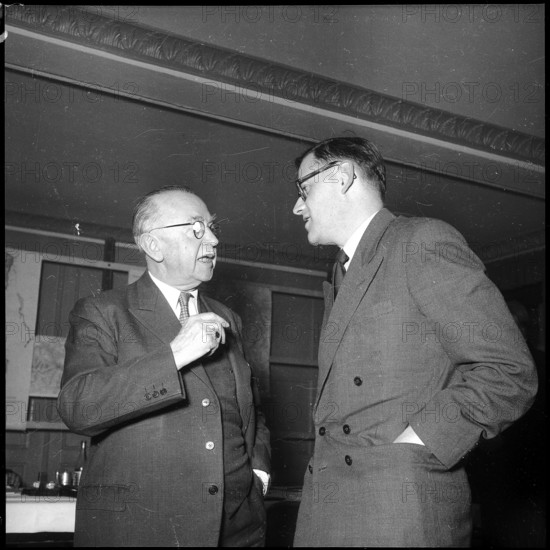 Press conference, Mr Escher on the Rheinau project 1951.