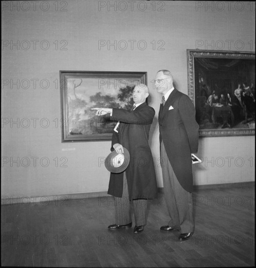 Philip Etter at Rembrandt exhibition in Schaffhausen 1949.