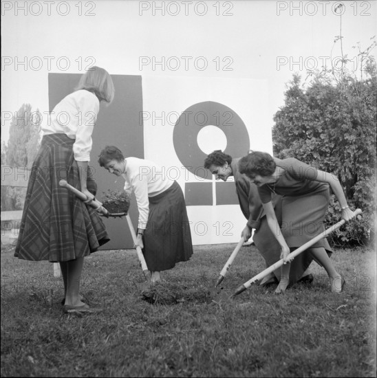The four women represent the four national languages..