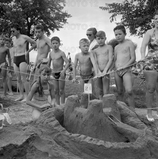 Competition for the most beautiful sandcastle; Geneva 1956.