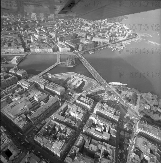 Geneva, Ile Rousseau, Montblanc bridge; aerial view; 1971.
