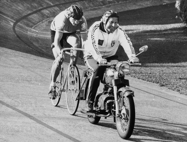 Coach Sepp Helbling and Xaver Kurmann, 1974.