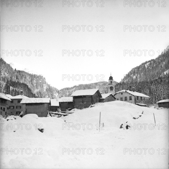 Innerferrera, mountain village; 1958.